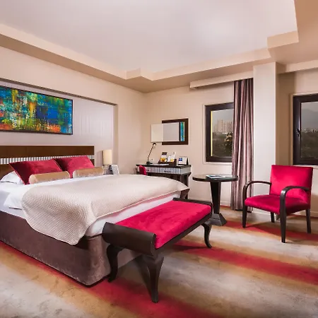 מלון Almira Thermal & Convention Center בורסה