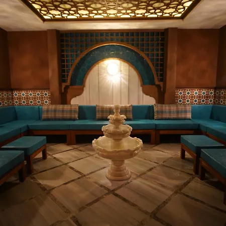 Almira Thermal & Convention Center מלון