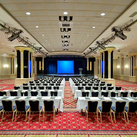 מלון Almira Thermal & Convention Center