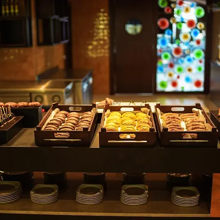 Almira Thermal & Convention Center Hotel 5*