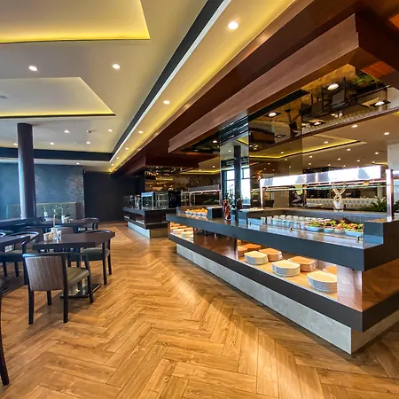 Almira Thermal & Convention Center Hotel