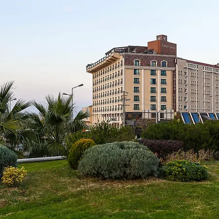 Almira Thermal & Convention Center 호텔 부루사