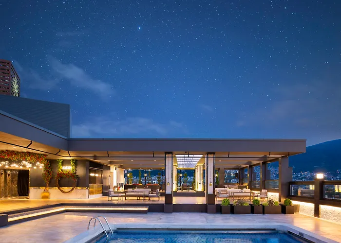 Hotel Almira Thermal & Convention Center 5*