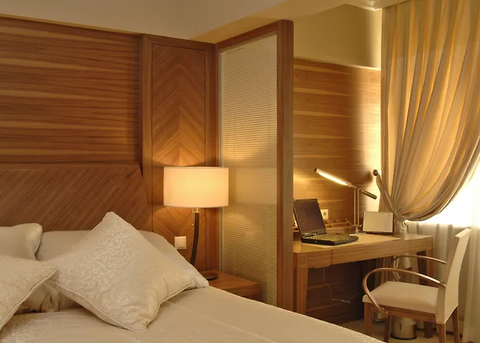 Almira Thermal & Convention Center Hotel