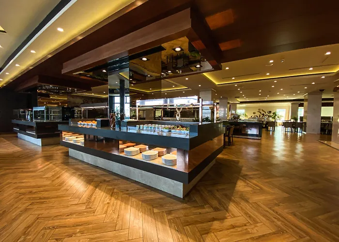 Hotel Almira Thermal & Convention Center